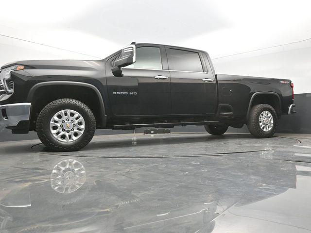 2024 Chevrolet Silverado 3500HD 4WD Crew Cab Long Bed LTZ