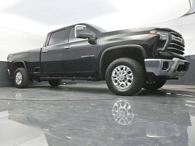 2024 Chevrolet Silverado 3500HD 4WD Crew Cab Long Bed LTZ