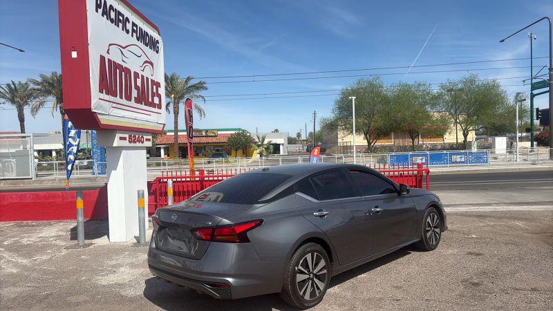 2021 Nissan Altima SV FWD
