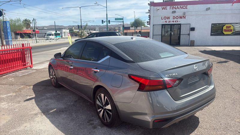 2021 Nissan Altima SV FWD