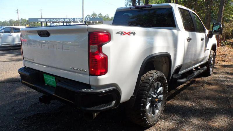 2023 Chevrolet Silverado 2500HD 4WD Crew Cab Standard Bed Custom