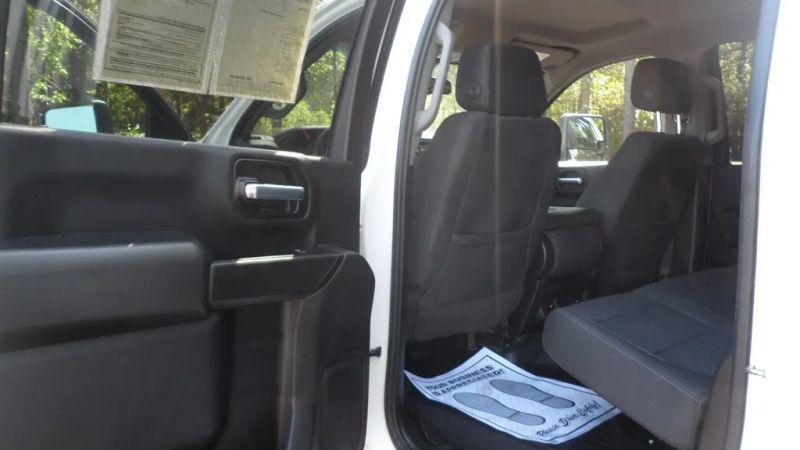 2023 Chevrolet Silverado 2500HD 4WD Crew Cab Standard Bed Custom