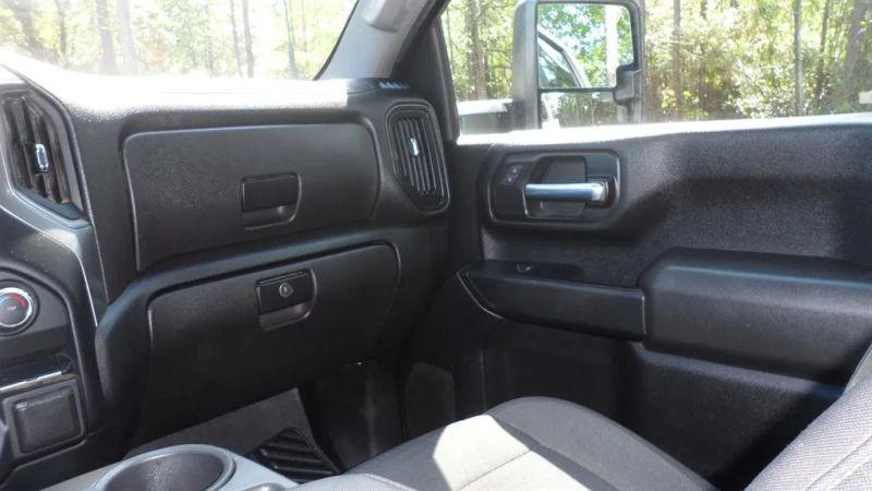 2023 Chevrolet Silverado 2500HD 4WD Crew Cab Standard Bed Custom