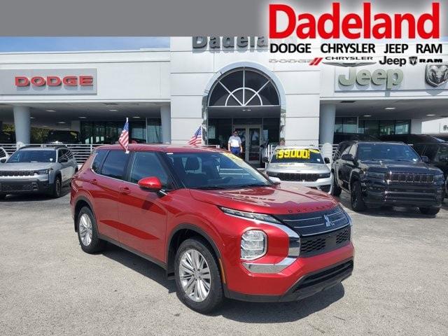2023 Mitsubishi Outlander ES 2.5 2WD for sale in Miami, FL
