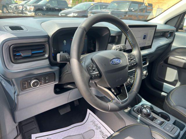 2025 Ford Maverick Lobo