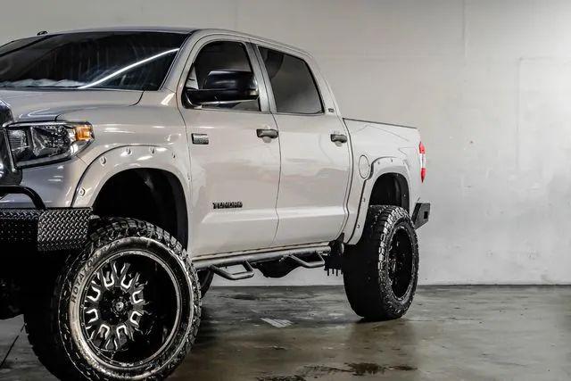 2018 Toyota Tundra SR5 5.7L V8