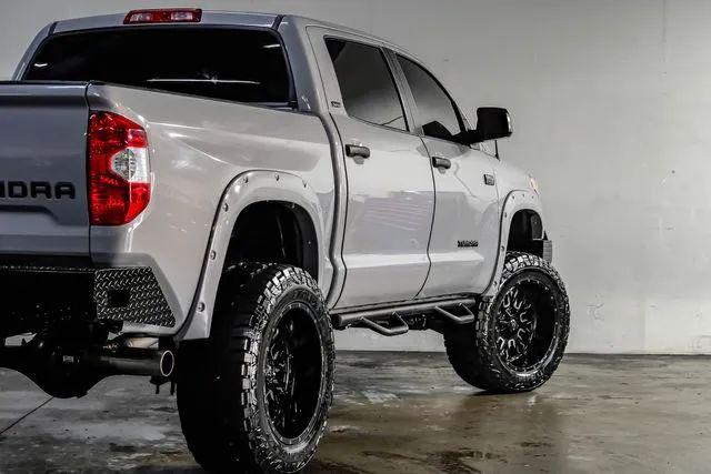 2018 Toyota Tundra SR5 5.7L V8