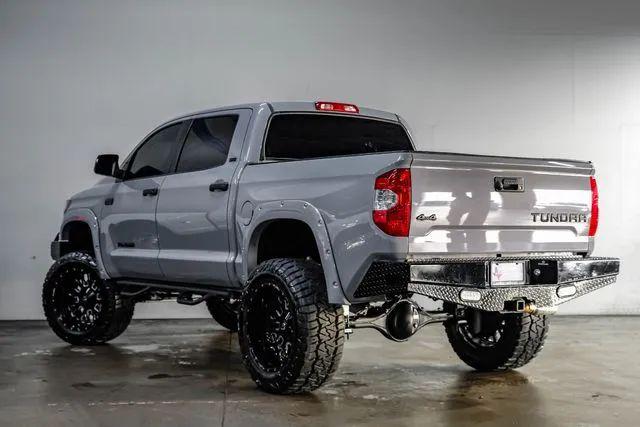 2018 Toyota Tundra SR5 5.7L V8