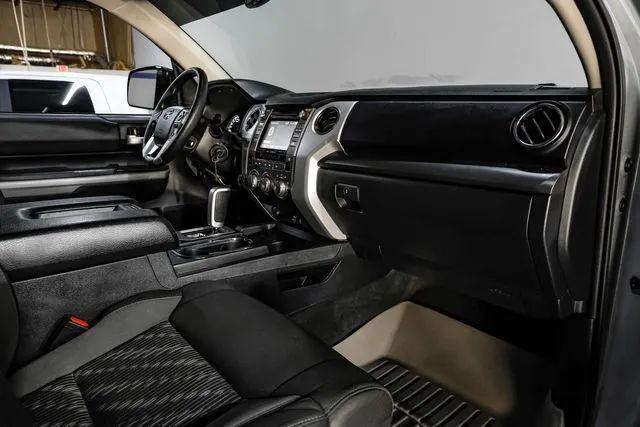 2018 Toyota Tundra SR5 5.7L V8