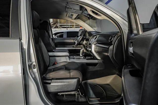 2018 Toyota Tundra SR5 5.7L V8