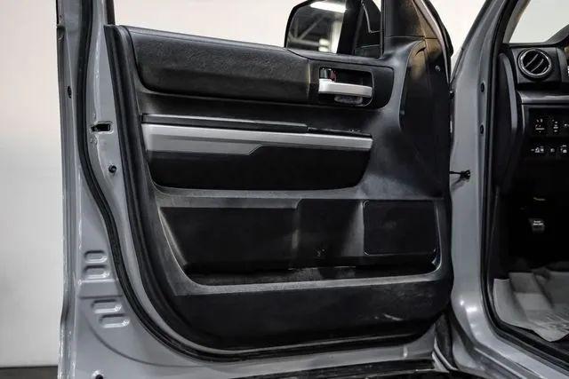 2018 Toyota Tundra SR5 5.7L V8