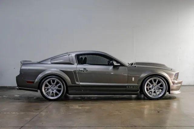 2005 Ford Mustang GT Deluxe