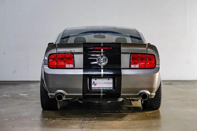 2005 Ford Mustang GT Deluxe