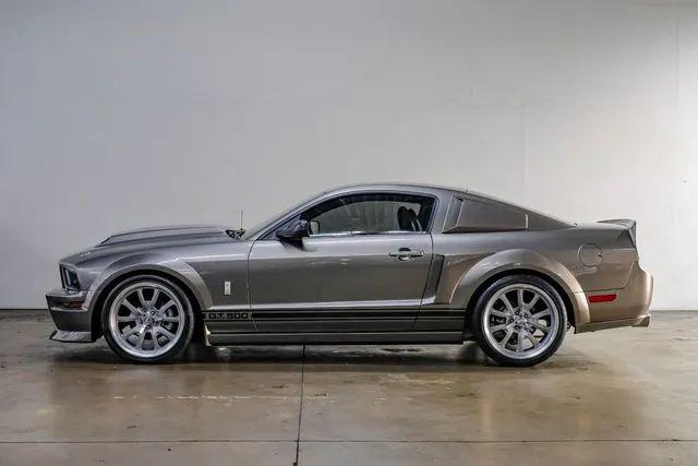 2005 Ford Mustang GT Deluxe