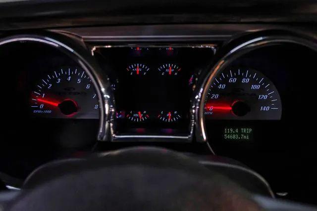 2005 Ford Mustang GT Deluxe