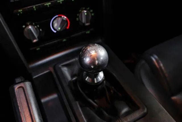 2005 Ford Mustang GT Deluxe