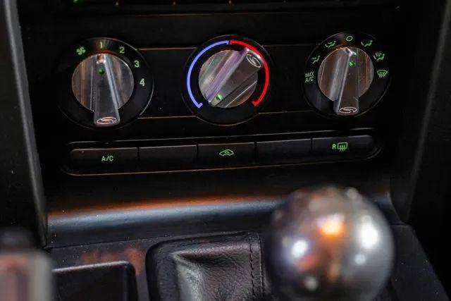 2005 Ford Mustang GT Deluxe