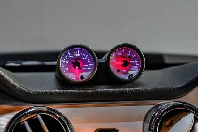 2005 Ford Mustang GT Deluxe