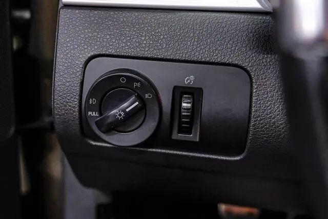 2005 Ford Mustang GT Deluxe
