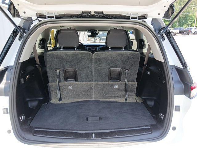 2023 Jeep Grand Cherokee L Laredo 4x2