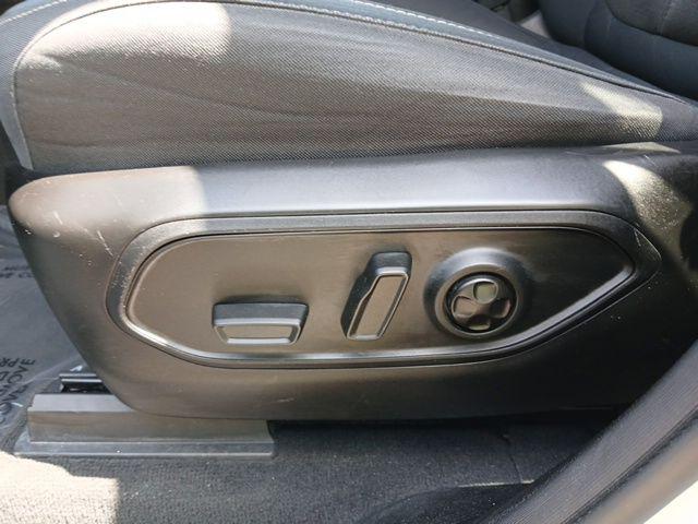 2023 Jeep Grand Cherokee L Laredo 4x2
