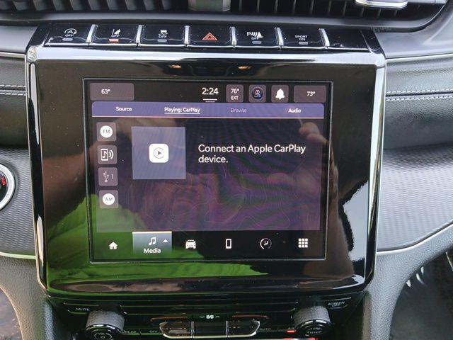 2023 Jeep Grand Cherokee L Laredo 4x2