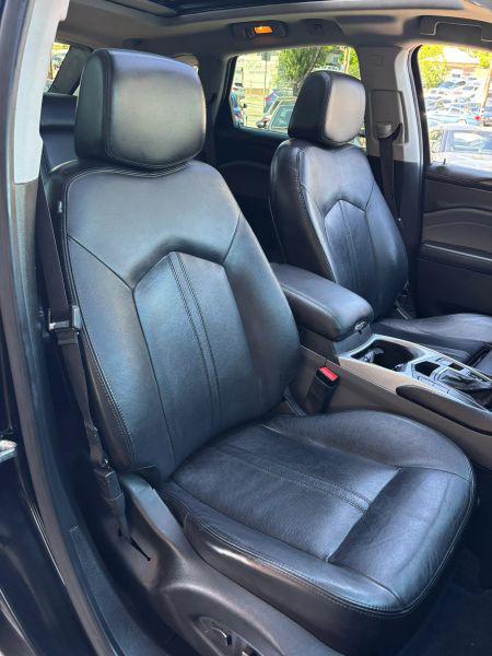 2011 Cadillac SRX Luxury Collection