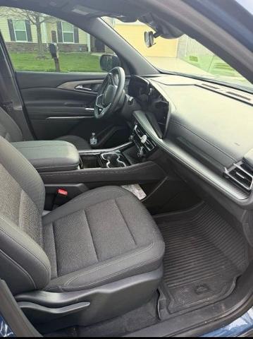 2024 Chevrolet Traverse FWD LT