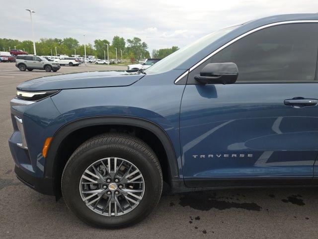 2024 Chevrolet Traverse FWD LT