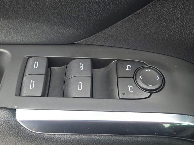 2024 Chevrolet Traverse FWD LT