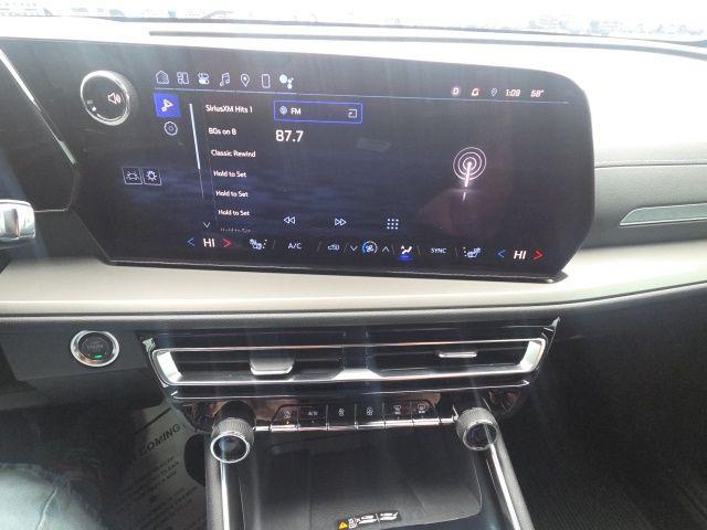 2024 Chevrolet Traverse FWD LT