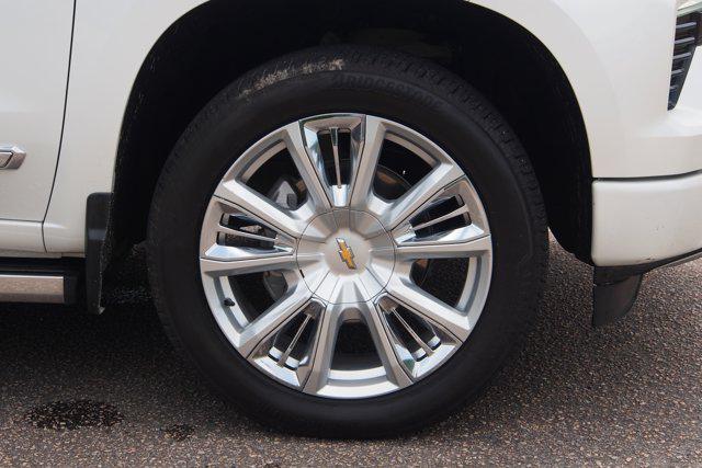 2023 Chevrolet Silverado 1500 4WD Crew Cab Short Bed High Country
