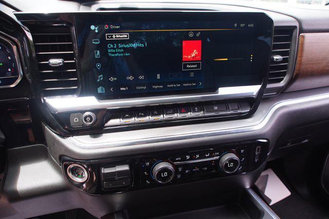 2023 Chevrolet Silverado 1500 4WD Crew Cab Short Bed High Country