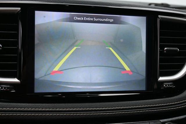 2021 Chrysler Pacifica Touring
