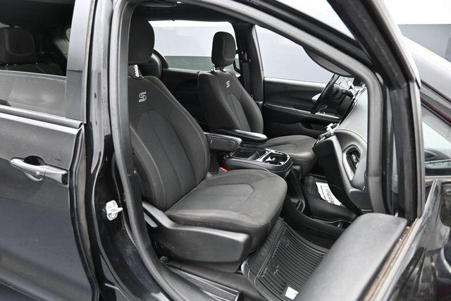 2021 Chrysler Pacifica Touring