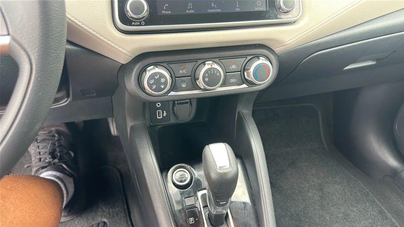 2021 Nissan Versa SV Xtronic CVT