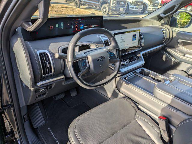2025 Ford Expedition Platinum MAX