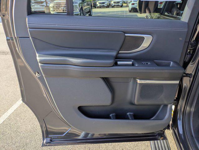 2025 Ford Expedition Platinum MAX