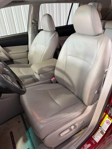 2010 Toyota Highlander SE V6