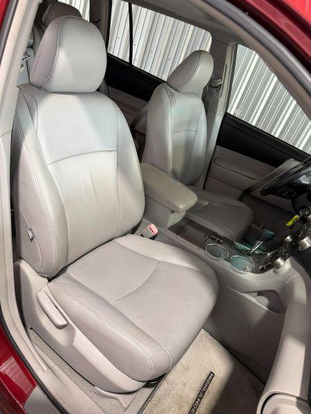2010 Toyota Highlander SE V6