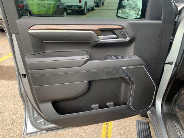 2023 Chevrolet Silverado 1500 4WD Crew Cab Short Bed LT with 2FL