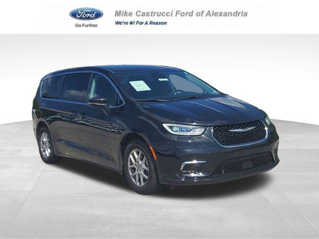 2023 Chrysler Pacifica Touring L for sale in Alexandria, KY