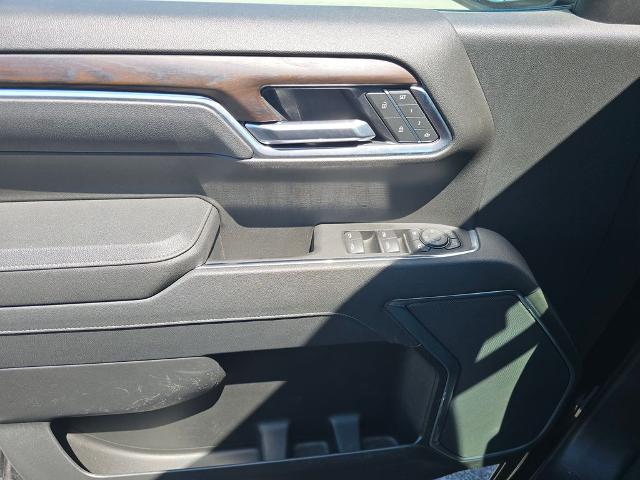 2025 GMC Sierra 1500 4WD Crew Cab Short Box SLT