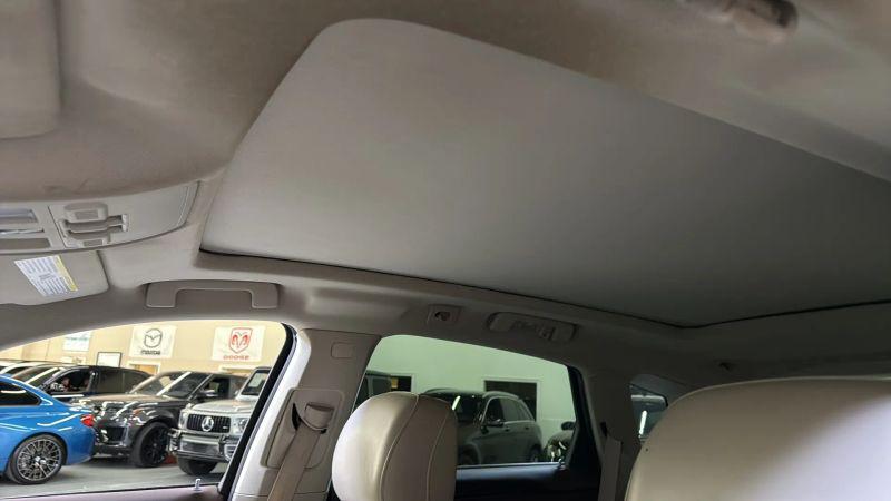 2011 Cadillac SRX Luxury Collection