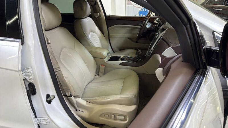 2011 Cadillac SRX Luxury Collection
