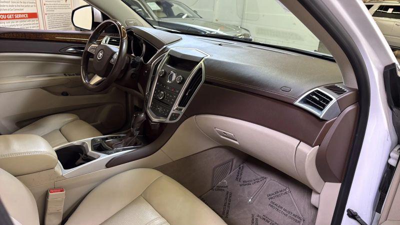 2011 Cadillac SRX Luxury Collection