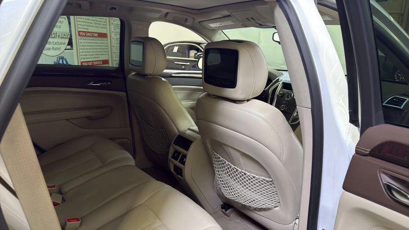 2011 Cadillac SRX Luxury Collection