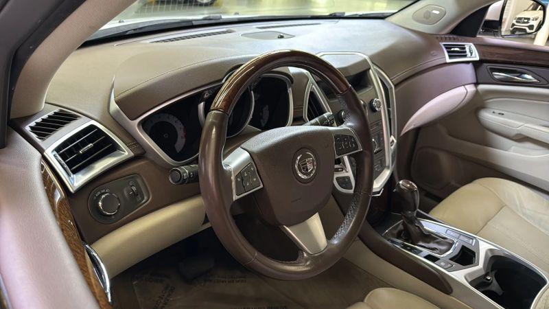 2011 Cadillac SRX Luxury Collection