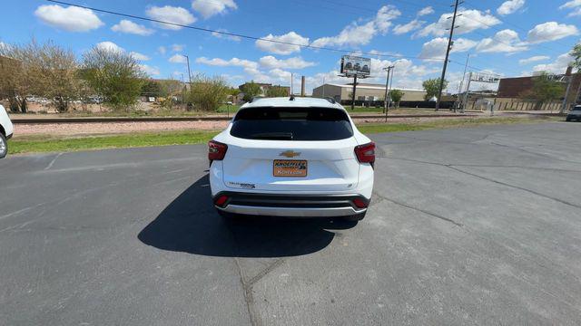2024 Chevrolet Trax FWD LT