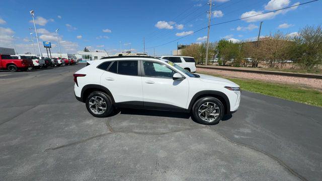 2024 Chevrolet Trax FWD LT